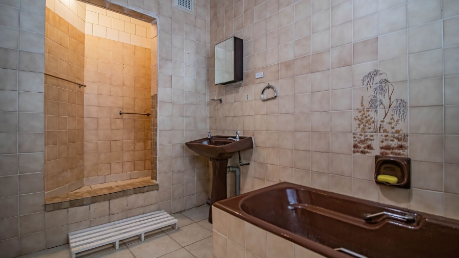 3 Bedroom Property for Sale in Sunrise On Sea Eastern Cape